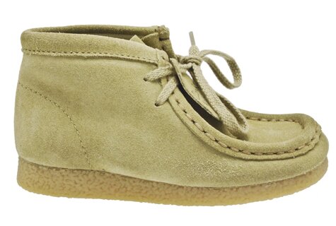 clarks wallabees sand